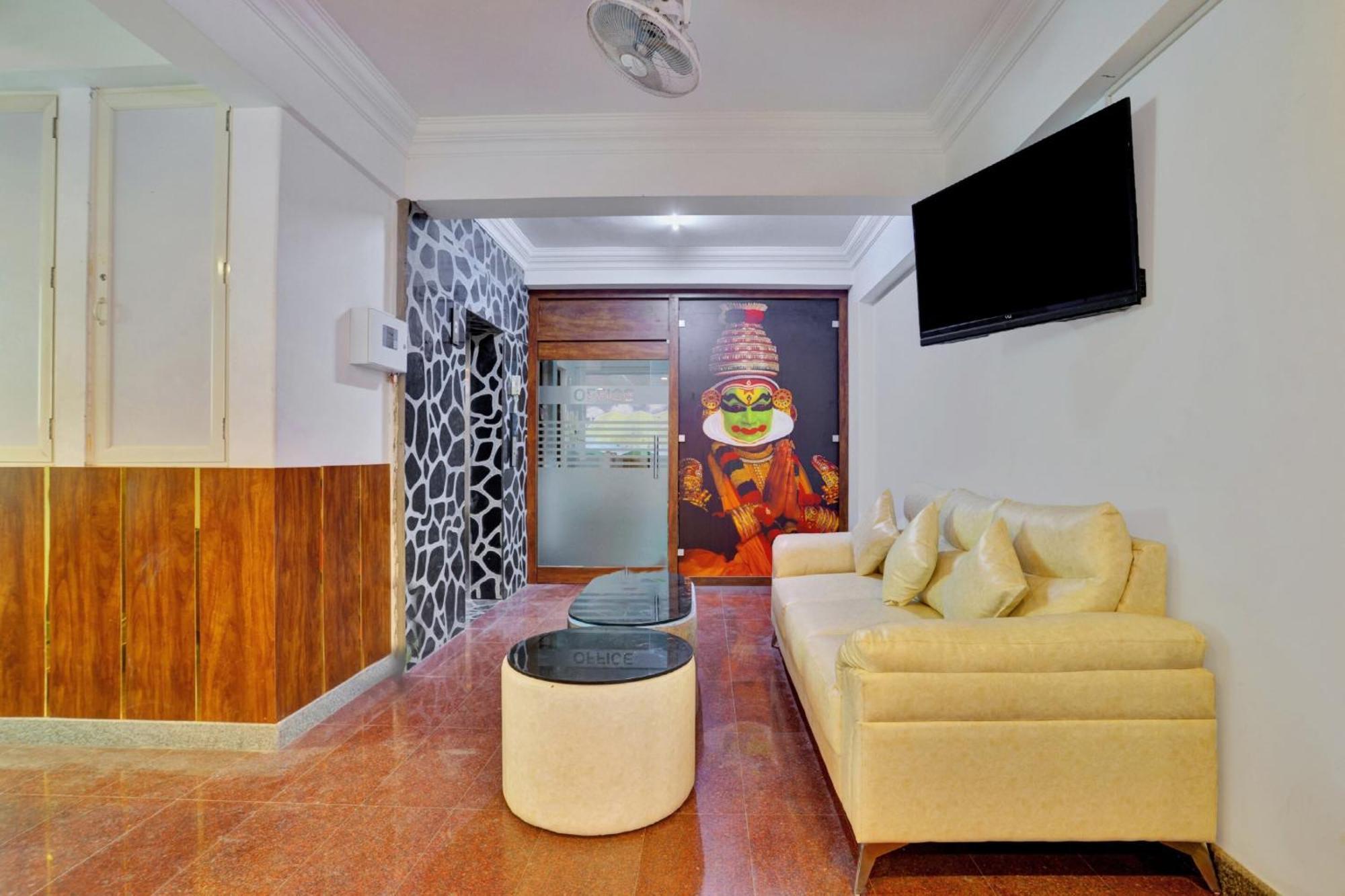 Hotel O Family Castle Inn Collection O Thiruvananthapuram Extérieur photo
